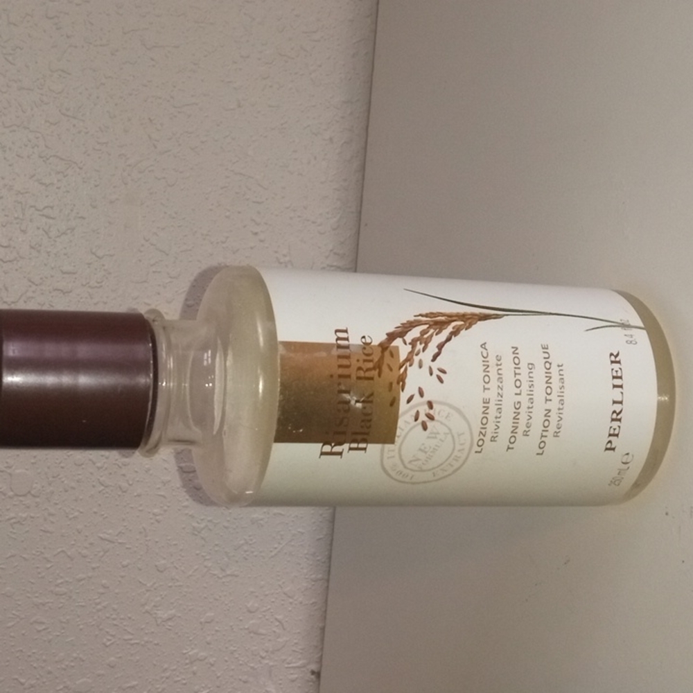 Rosarium Black Rice Toning Lotion by Perlier